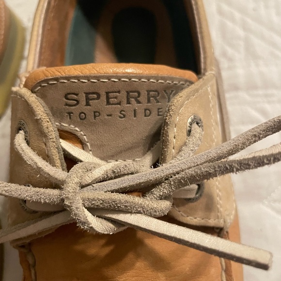 Sperry Men's Brown and Cream Boat Shoes - Picture 2 of 11